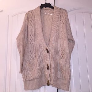 Adorable oversized chunky sweater